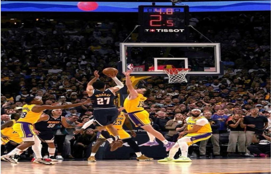  Basketball